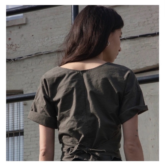 AUROREI LINEN Women's Olive Green Wrap Top Small Yuna Eucalyptus - Picture 2 of 6